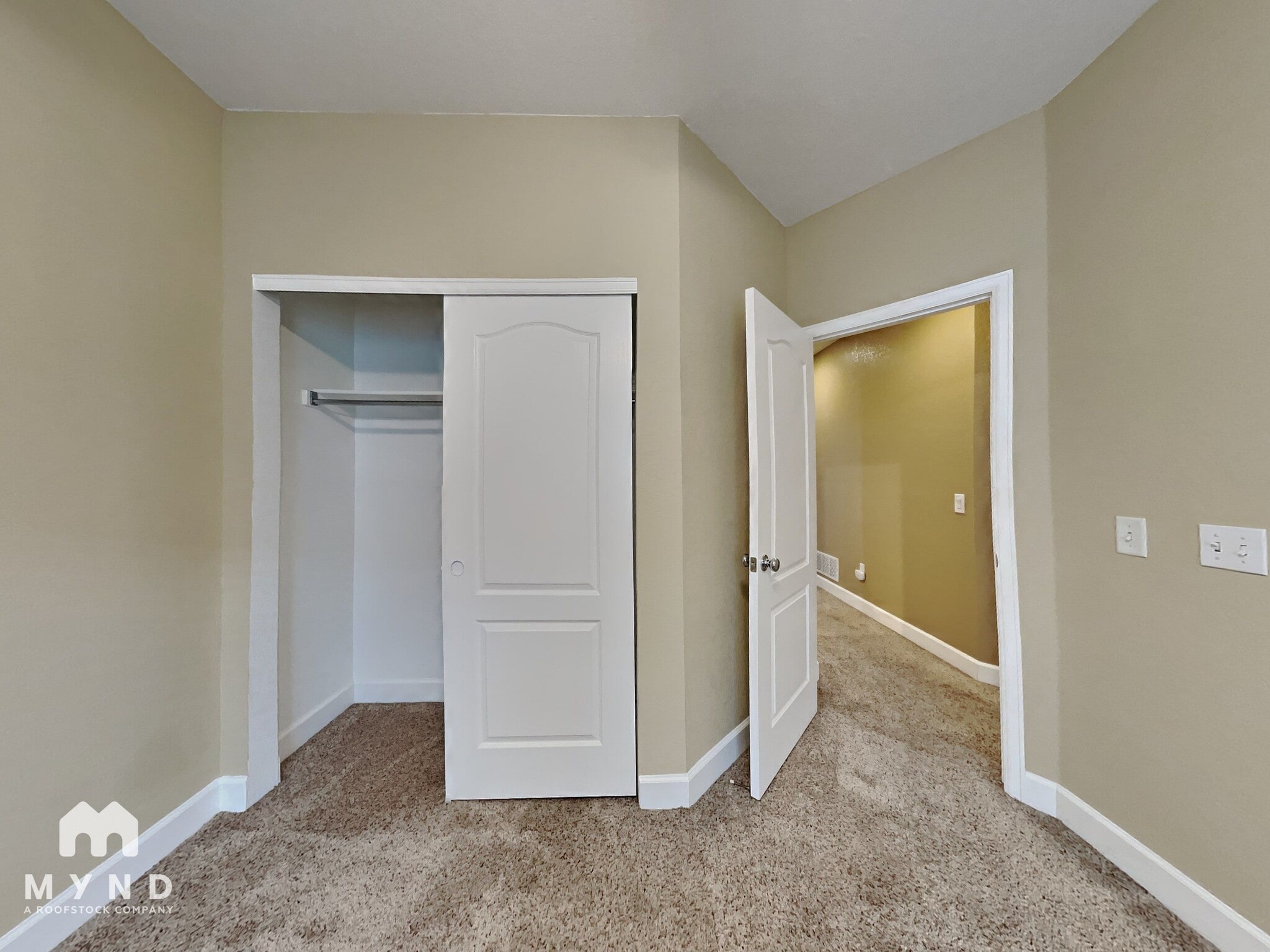 Building Photo - 3759 S Dayton Way