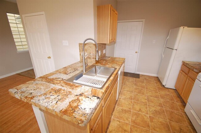 Building Photo - 11815 Chetman Dr