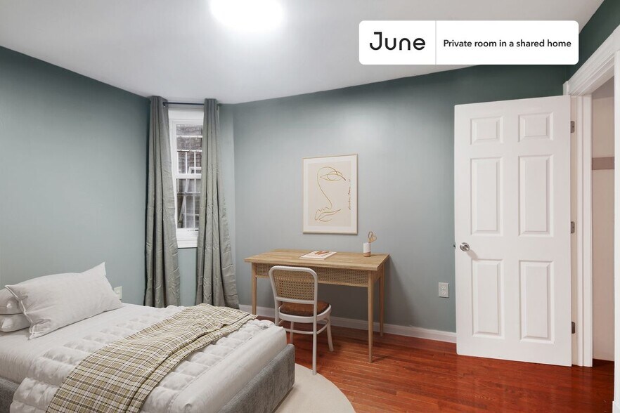 Primary Photo - Room in Shared 7 bed/2 bath home