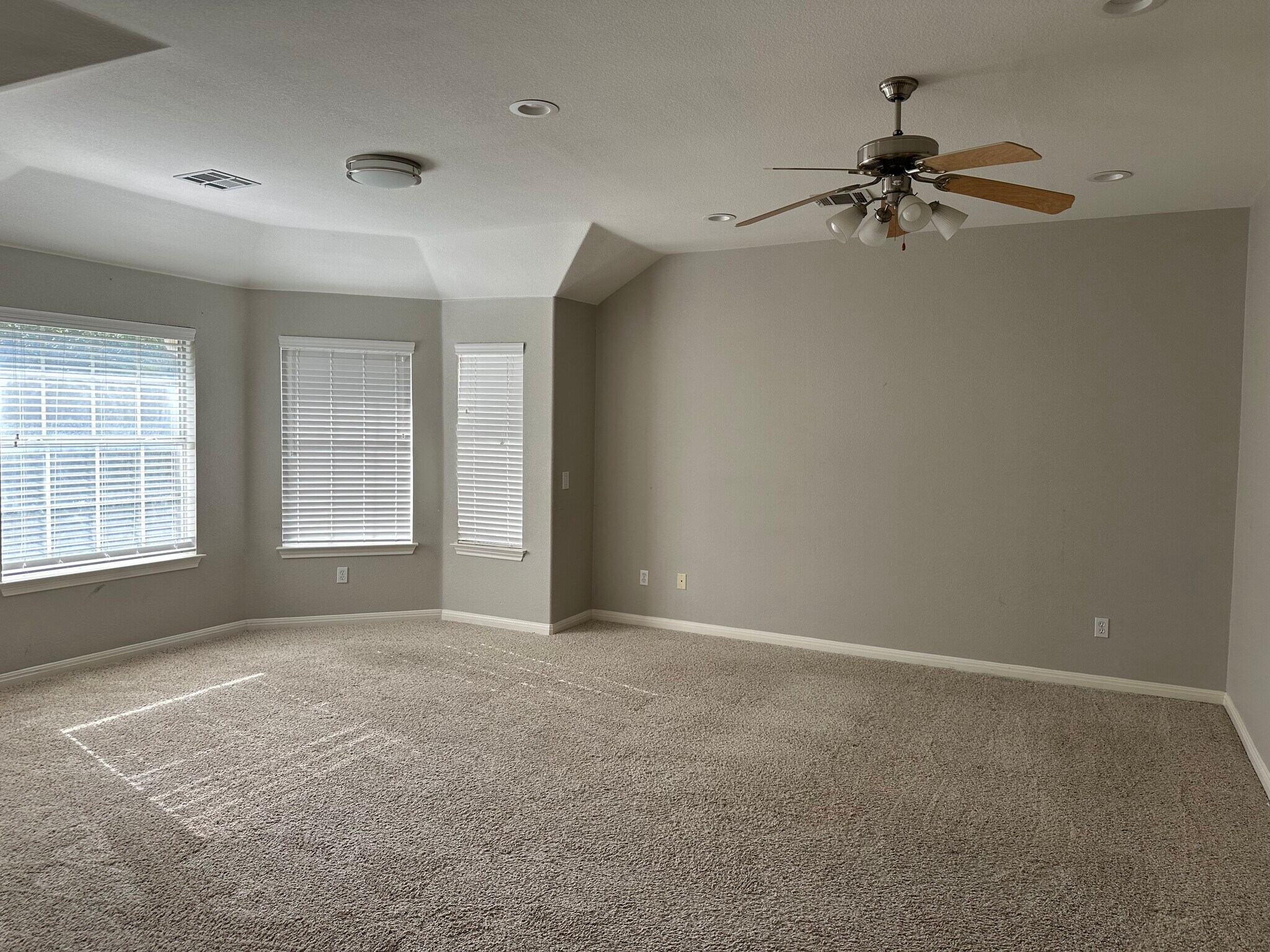 Building Photo - 10416 Canyon Vista Way