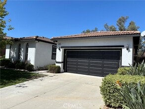 Building Photo - 38729 Clearbrook Dr