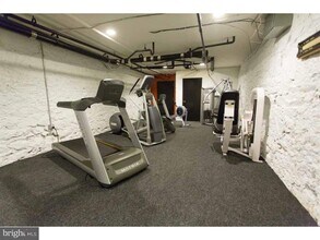 Building Photo - 1100 Spruce St