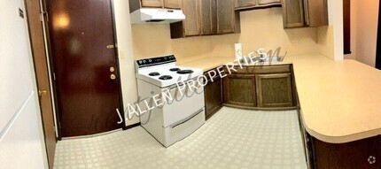 Building Photo - Rarely Available 1 bed, 1 bath