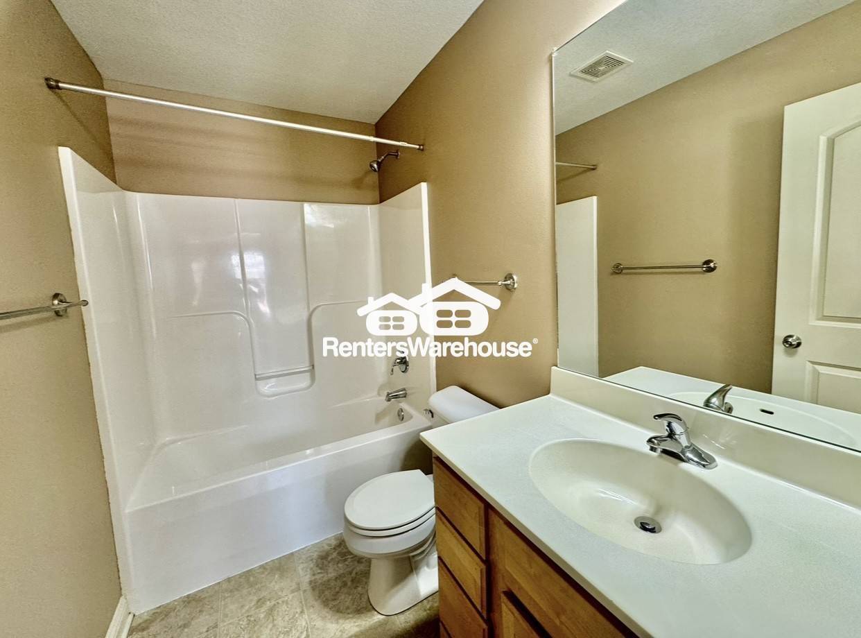 Building Photo - 2004 63rd St