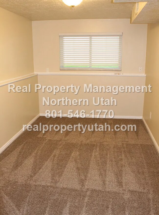 Building Photo - Beautiful 4 Bedroom 2 Bath Home in Kaysville