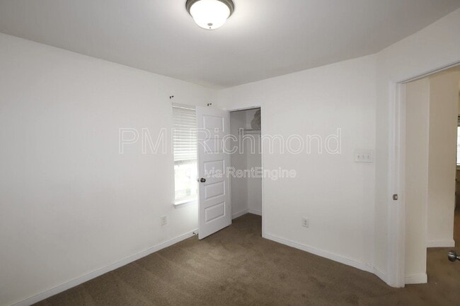 Building Photo - 10506 Marions Way