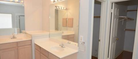 Building Photo - 119 BAYTHORNE-