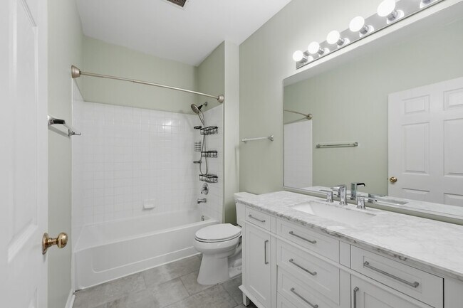 Building Photo - 3133 Falling Waters Ln