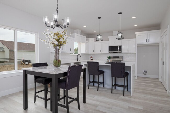 Building Photo - Beautiful New Home for Rent in Quincy