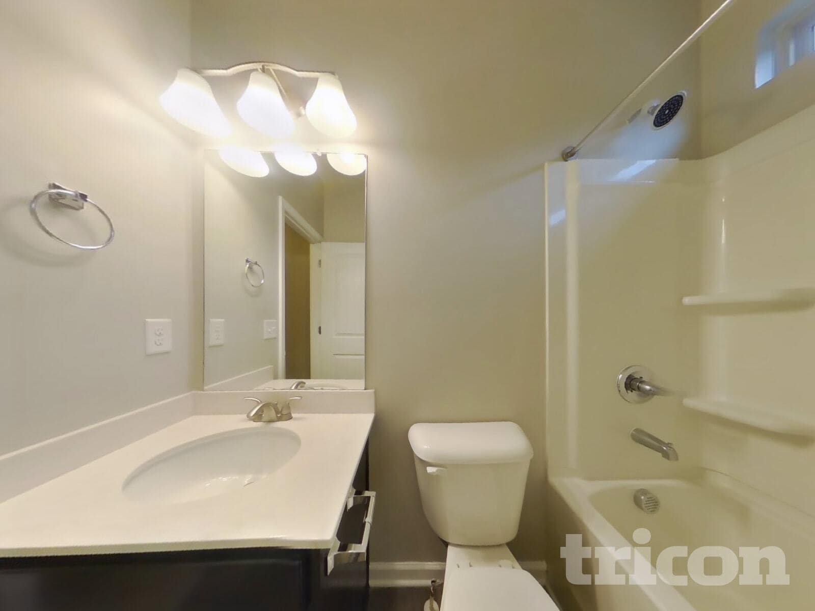 Building Photo - 86 Howard Ave