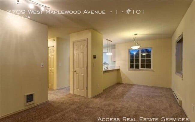 Building Photo - 2709 W Maplewood Ave