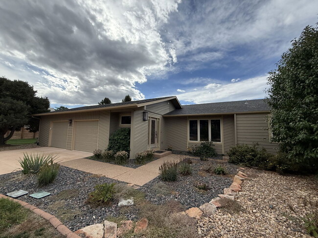 Building Photo - 1713 Richards Lake Rd