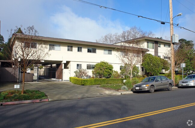 Building Photo - 1135 Grand Ave