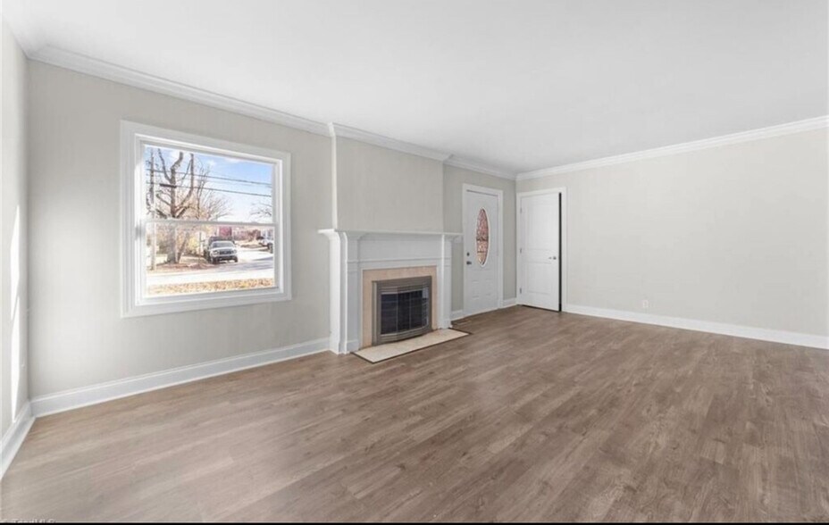 Building Photo - 607 Sykes Ave