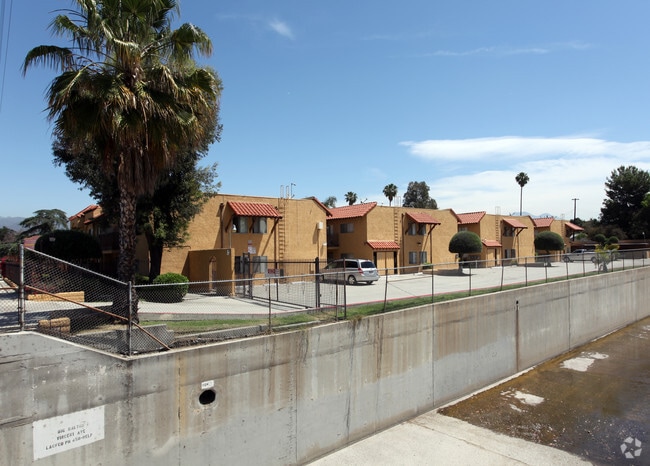 Building Photo - Vincent Village Apartments