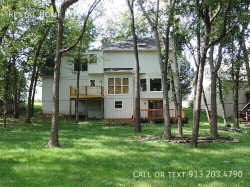 Building Photo - 15715 Beverly Ct