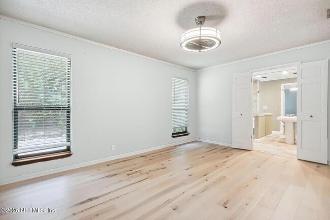 Building Photo - 7252 Holiday Hill Ct