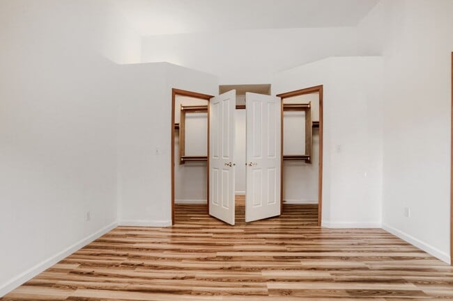 Building Photo - 13189 SW 154th Ave