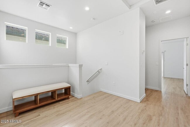 Building Photo - 7959 N 53rd Ave