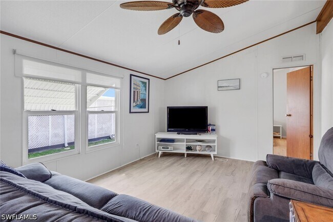 Building Photo - 220 Ocean Reef Ln