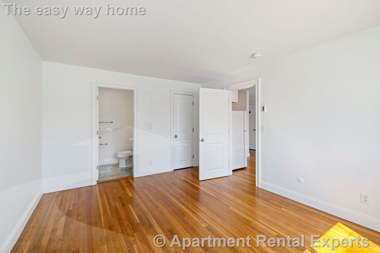 Building Photo - 134 Summer St