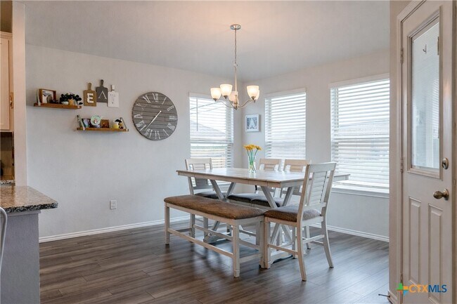 Building Photo - 2403 Corradino St