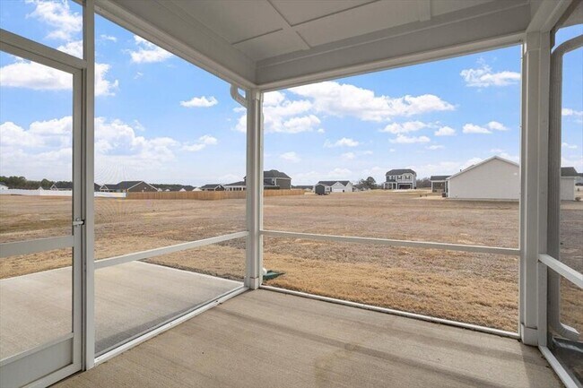 Building Photo - 645 Thomas Gage Dr