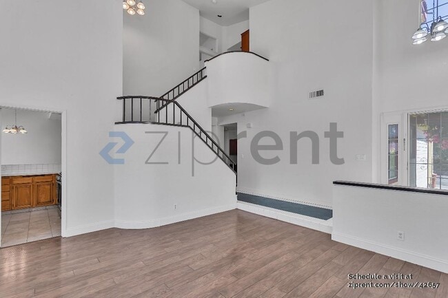 Building Photo - 115 Montego Dr