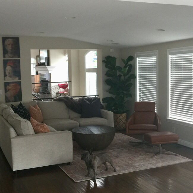 Living room - 2127 Manhattan Ave