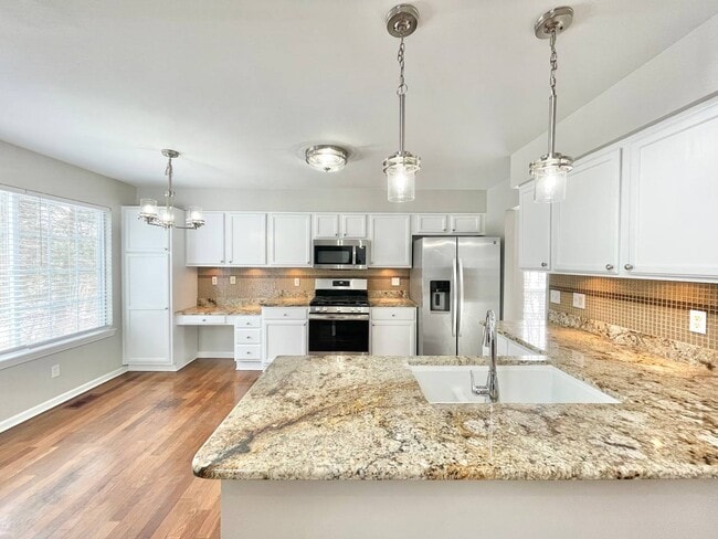 Building Photo - 602 Pearces Ford Rd