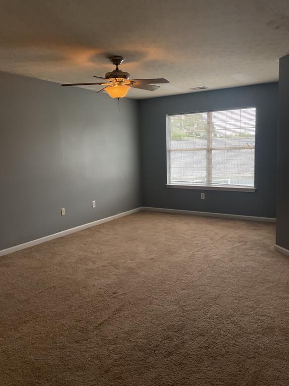 Building Photo - 347 Thistle Ln