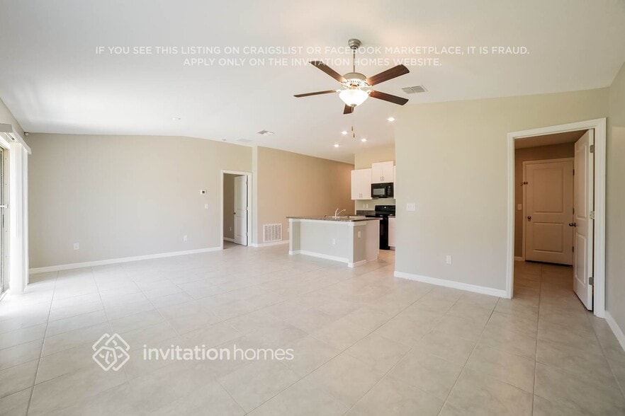 Building Photo - 1630 Blue Rose Dr