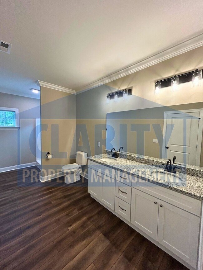 Building Photo - *Brand New* 4 bedroom home!