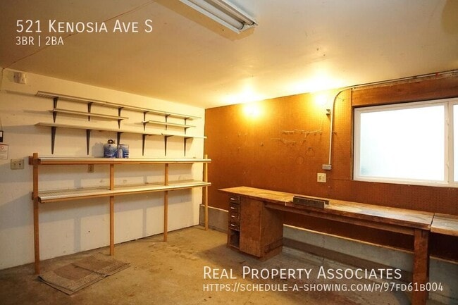 Building Photo - 521 Kenosia Ave S