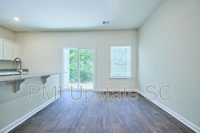 Building Photo - 105 Pendleton Place Way