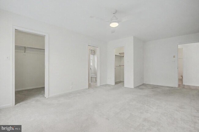 Building Photo - 795 Eastern Point Rd