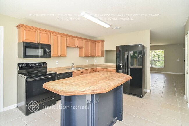 Building Photo - 6090 Blue Stone Ln