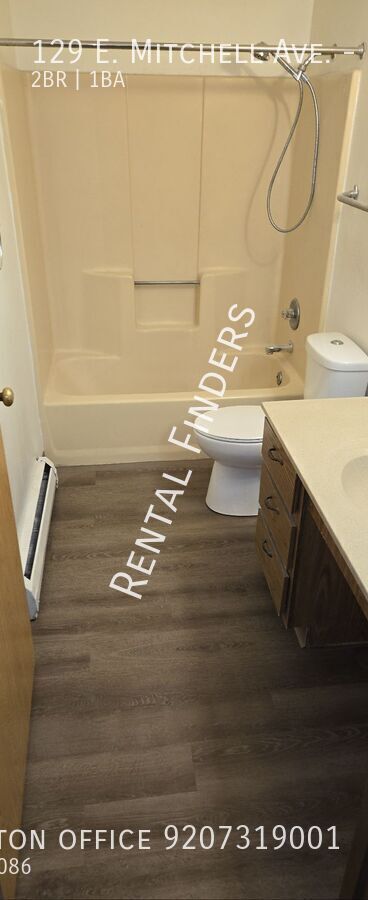 Building Photo - 129 E Mitchell Ave