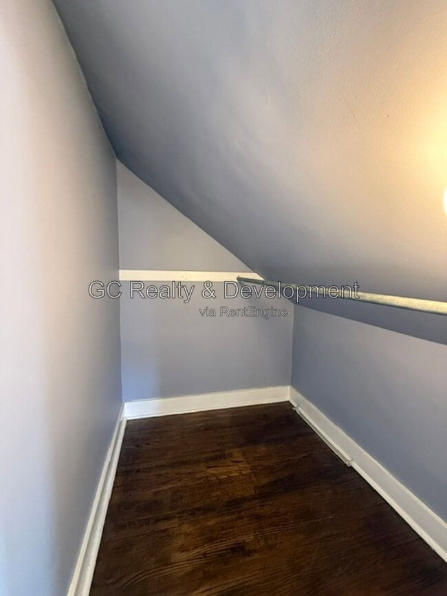 Building Photo - 253 S Channing St