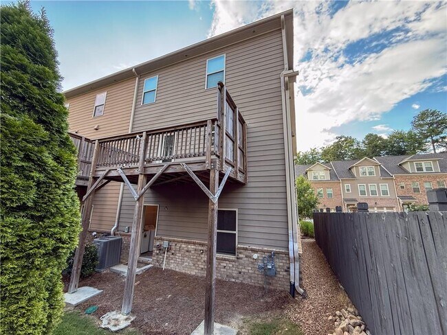 Building Photo - 2452 Coosa Vly