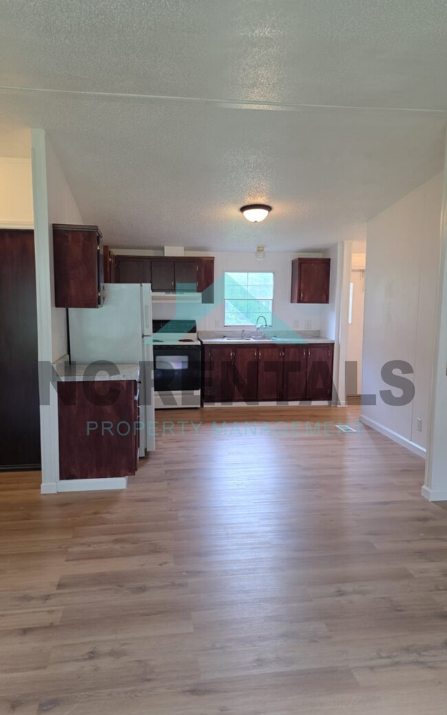 Building Photo - 3155 Mountain Brook Trail