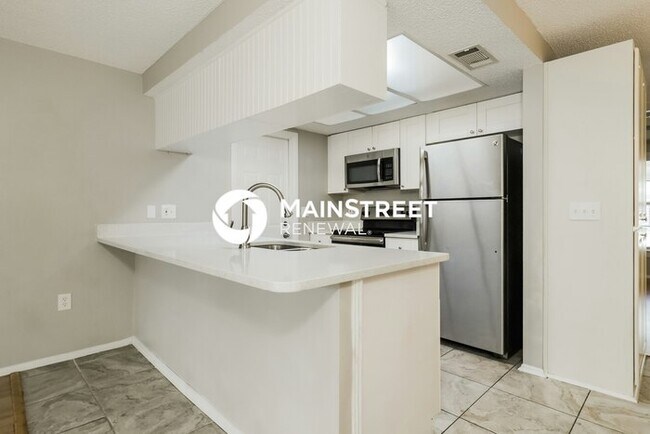 Building Photo - 3 Bedroom Pet-Friendly Home in New Port Richey, FL with Main Street Renewal