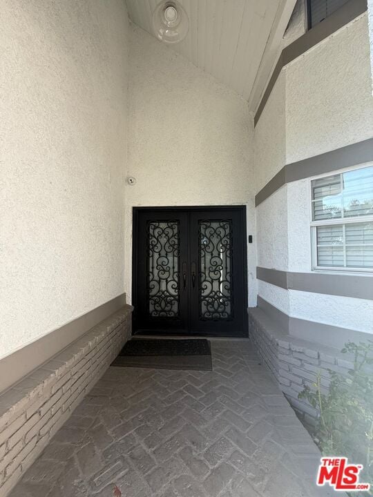 Building Photo - 17153 Rayen St