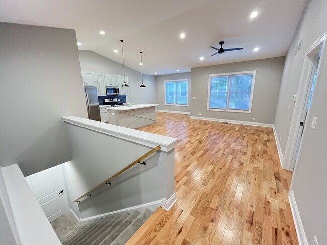Building Photo - 724 Mallard Dr