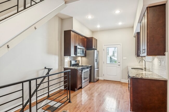 Building Photo - 1618 S 19th St