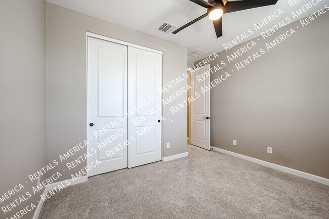 Building Photo - 13176 W Roy Rogers Rd