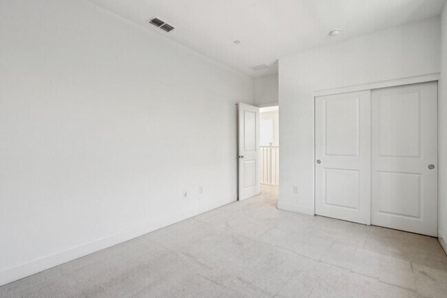Building Photo - 1363 S Shields Ave