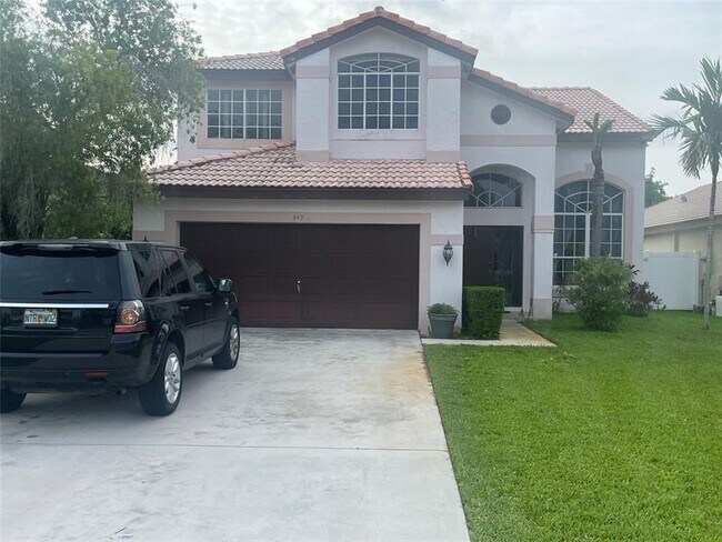 Primary Photo - 343 SW 183rd Terrace
