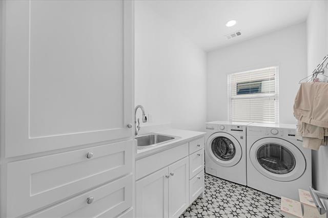 Building Photo - 4139 Normandy Ave