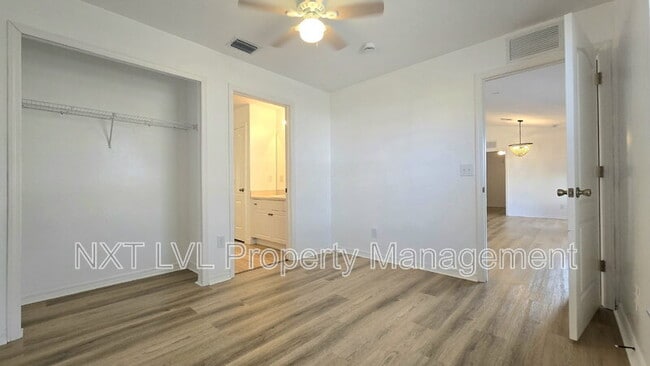 Building Photo - 509 NW 26th Terrace